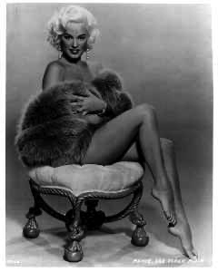 Mamie in furs